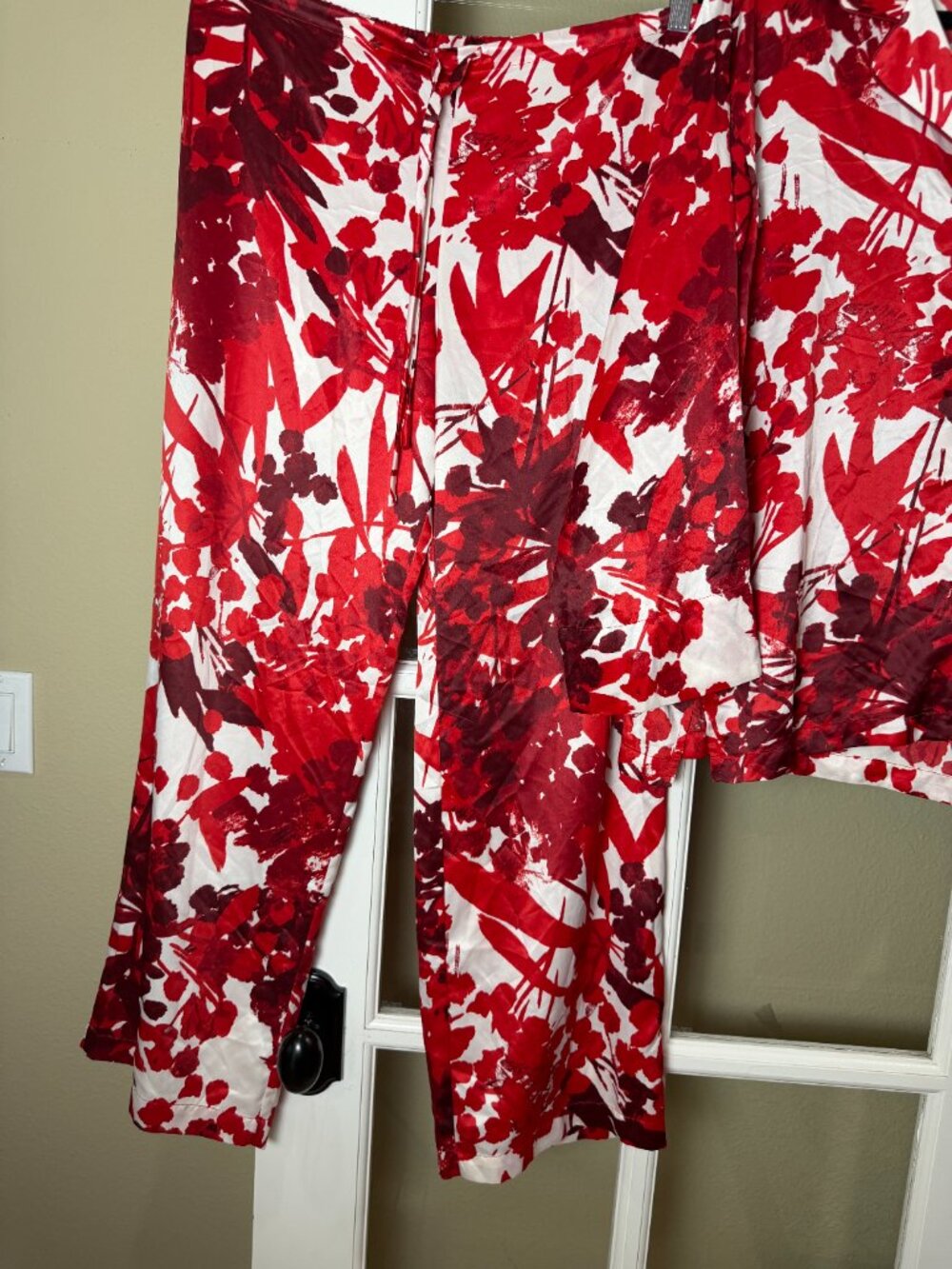 NATORI Wide Leg Red & White Botanical Floral Satin Print Pajama PJ Set Medium - Picture 3 of 12